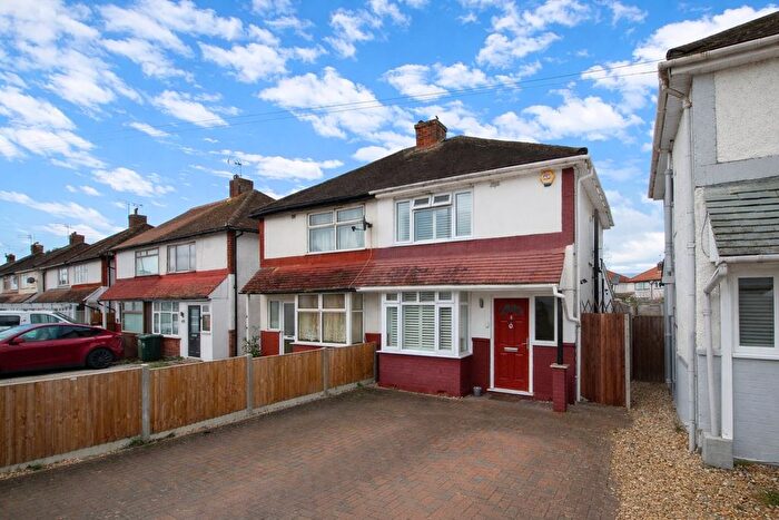 2 Bedroom Semi Detached House For Sale In Spelthorne Lane, Ashford, TW15