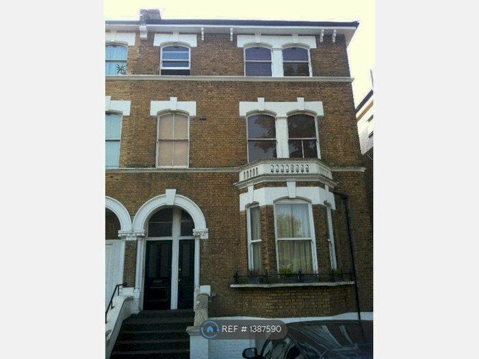 2 Bedroom Flat To Rent In Thicket Road, London, SE20