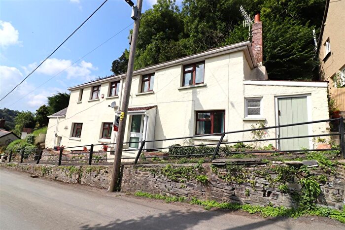 4 Bedroom Detached House For Sale In Station Hill, Swimbridge, Barnstaple, EX32