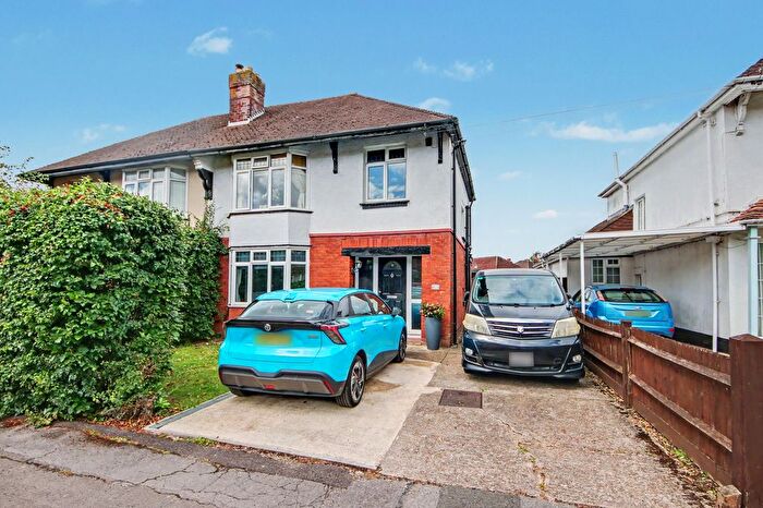 3 Bedroom Semi-Detached House For Sale In Wynter Road, Bitterne, SO18