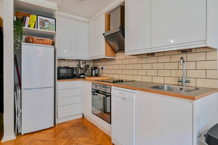 1 Bedroom Flat To Rent In Heddington Grove, Hillmarton Conservation Area, London, N7