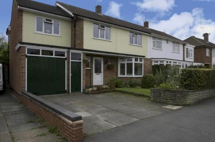 4 Bedroom Semi-Detached House To Rent In Rosemead Drive, Oadby, Leicester, LE2