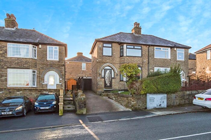 3 Bedroom Semi Detached House For Sale In Moor End Road, Halifax, HX2