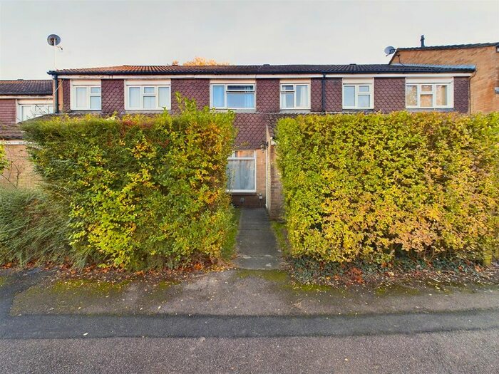 3 Bedroom Terraced House To Rent In Stackfield Road, Ifield, Crawley, RH11