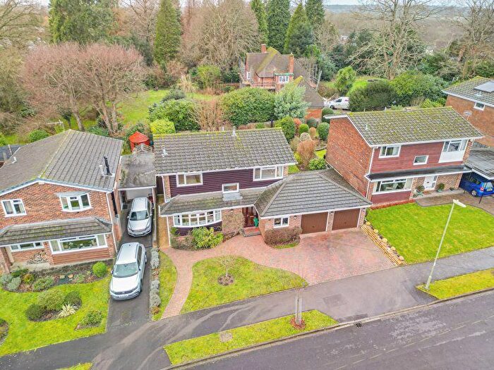 4 Bedroom Detached House For Sale In St. Pauls Road, Sarisbury Green, SO31