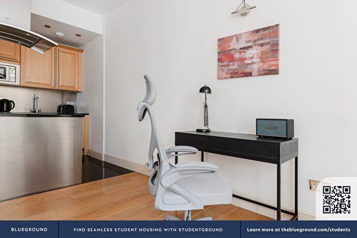 1 Bedroom Flat To Rent In City Of London, London, EC3N