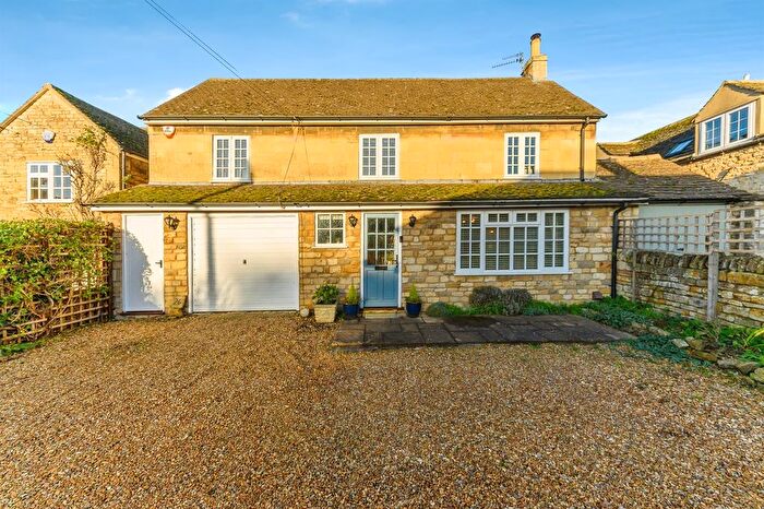 4 Bedroom Detached House For Sale In Aldgate, Ketton, Stamford, PE9