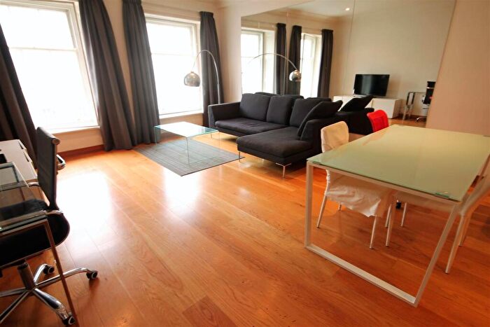 2 Bedroom Apartment To Rent In Murton House, City Centre, NE1