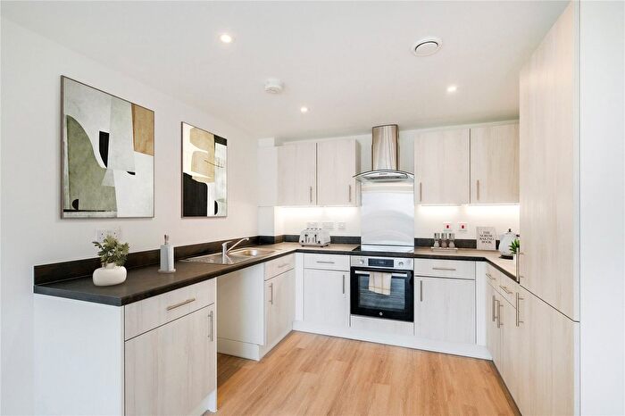 1 Bedroom Flat For Sale In Whitehouse, Milton Keynes, MK8