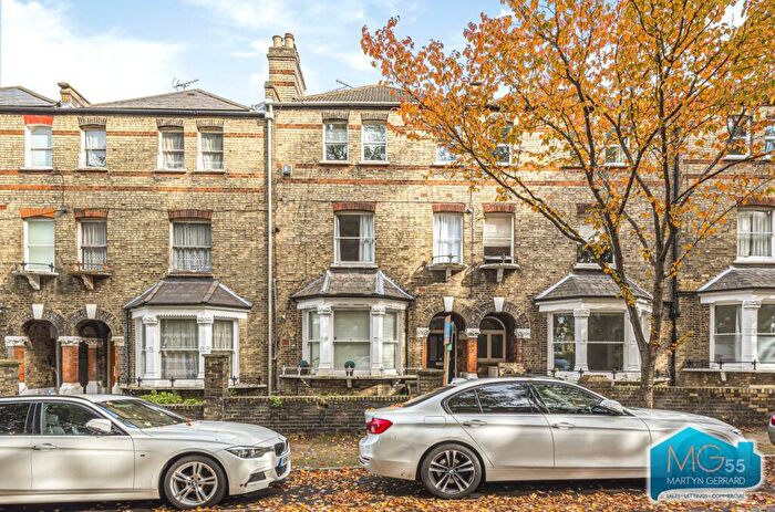 2 Bedroom Apartment To Rent In Pleshey Road, Tufnell Park, London, N7