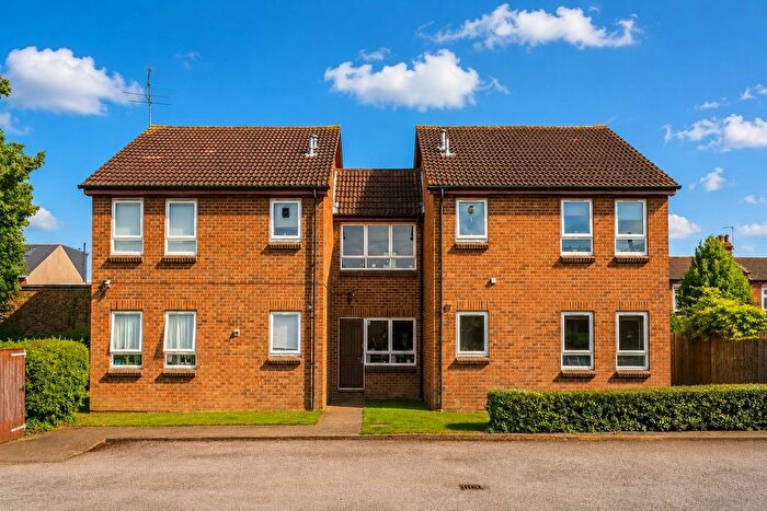 1 Bedroom Flat For Sale In Winston House, Balfour Road, Northfields, Ealing, W13