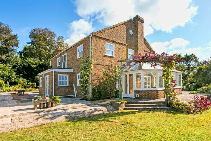 5 Bedroom Detached House To Rent In Dog Kennel Lane, Chorleywood, Rickmansworth, WD3