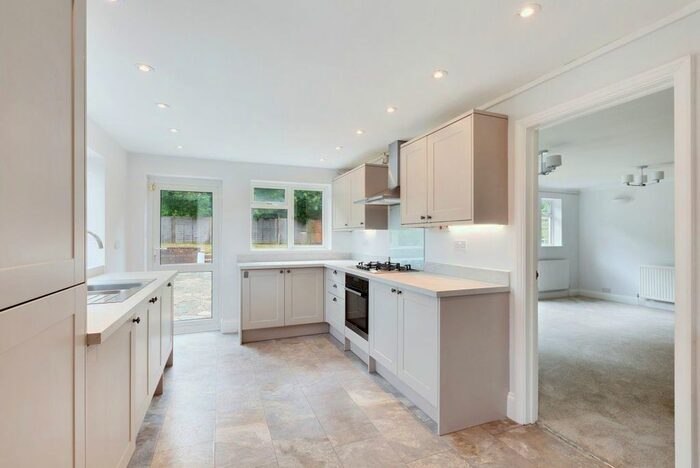 5 Bedroom Semi-Detached House To Rent In Oakdene Road, Sevenoaks, TN13