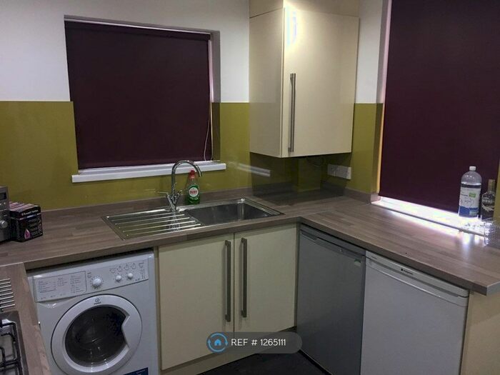 5 Bedroom Terraced House To Rent In Empress Road, Kensington, Liverpool L7