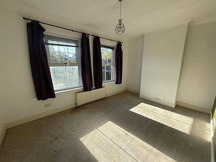 2 Bedroom End Terrace House To Rent In Woodmead Road, Axminster, EX13