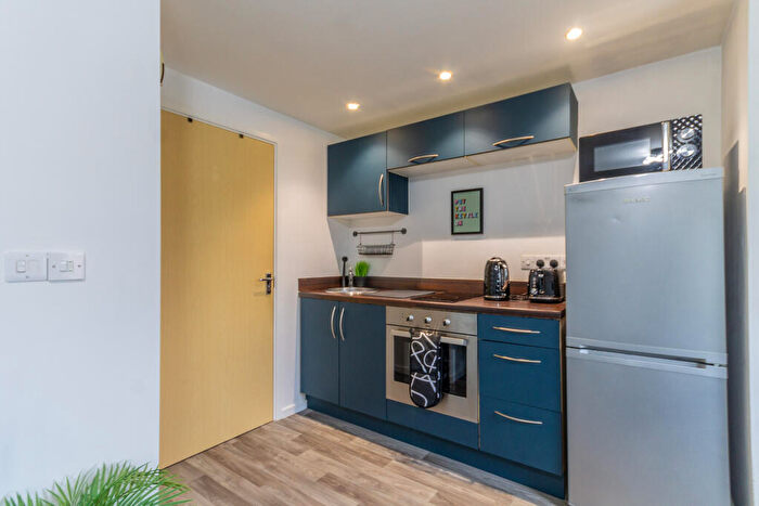 1 Bedroom Flat For Sale In Humber Street, Hilton, DE65