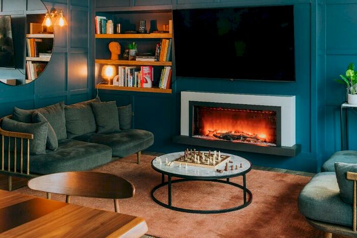 2 Bedroom Apartment To Rent In Bradshaw House, Salford, M3