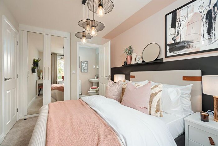 3 Bedroom End Terrace House For Sale In "Maidstone" At Len Pick Way, Bourne, PE10