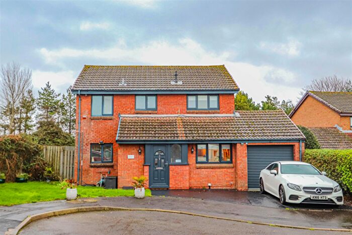 4 Bedroom House For Sale In Murlande Way, Rhoose, Barry, CF62