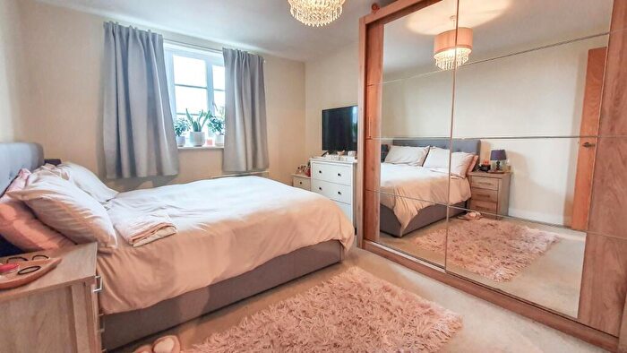 2 Bedroom Apartment To Rent In Newland Gardens, Hertford, SG13