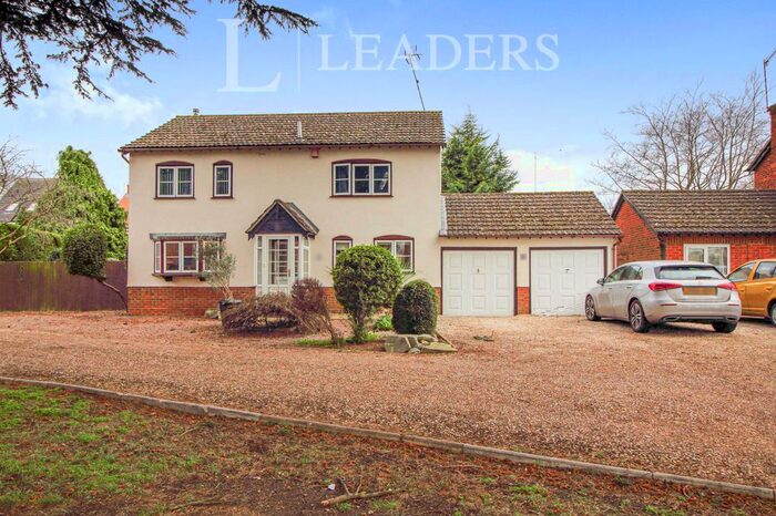 4 Bedroom Detached House To Rent In The Oaklands, Droitwich, WR9