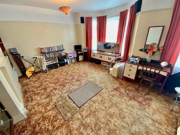 3 Bedroom Detached House For Sale In Fenton Road, Southbourne, Bournemouth, BH6