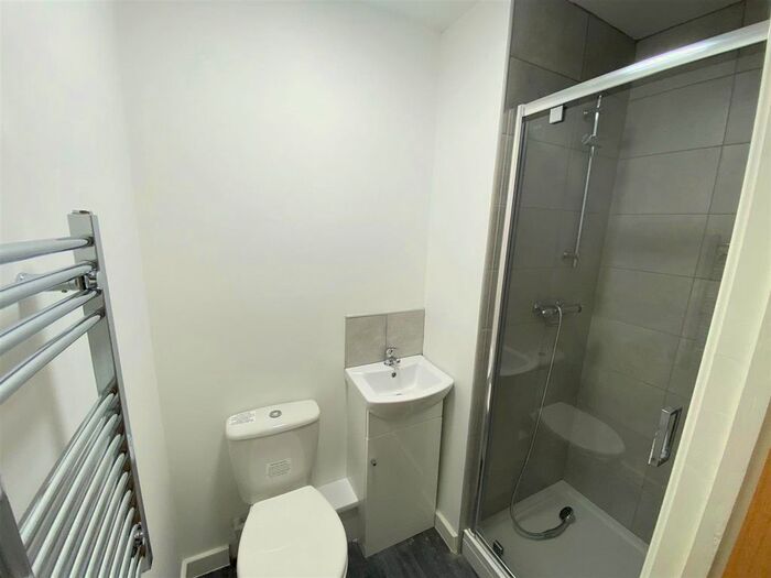 Studio To Rent In Sunbridge Road, Bradford, BD1