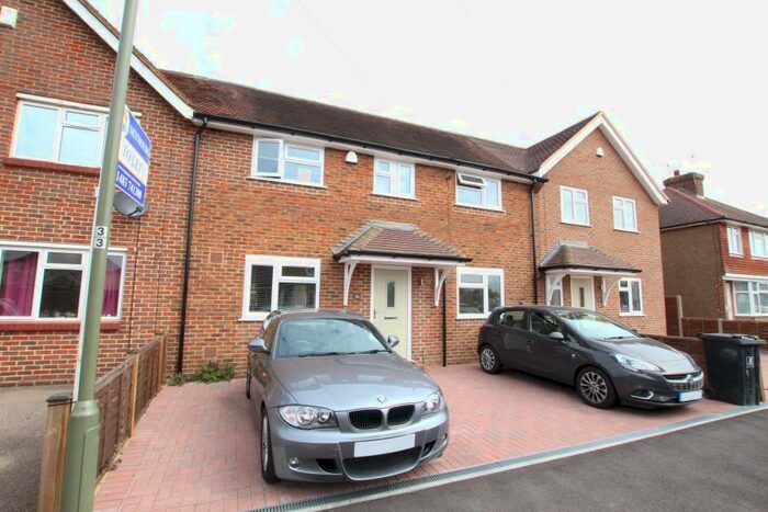 4 Bedroom Terraced House To Rent In Woking, GU22