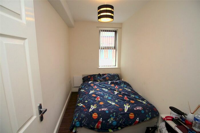 2 Bedroom Flat To Rent In Harpur Street, Bedford, Bedfordshire, MK40