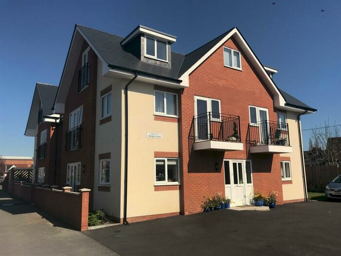 2 Bedroom Flat To Rent In Romsey Town Centre, SO51