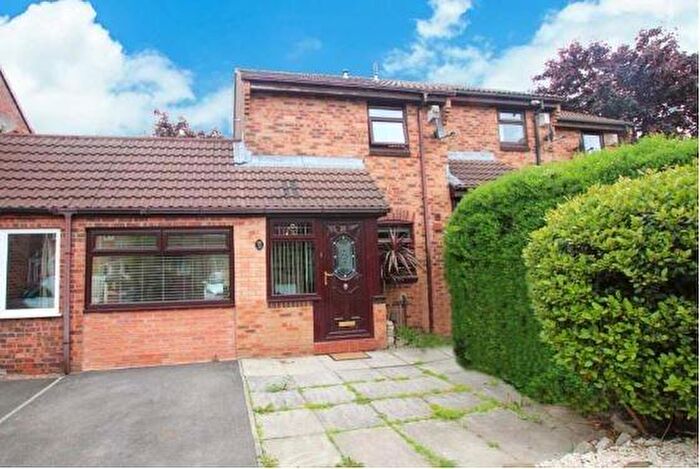 2 Bedroom Mews For Sale In Greensmith Way, Westhoughton, BL5