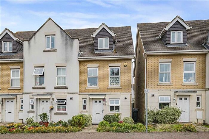 3 Bedroom End Of Terrace House For Sale In Alexandra Terrace, Dartford, DA1