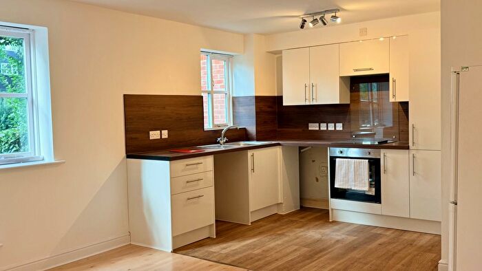 2 Bedroom Flat To Rent In Manton Road, Enfield, EN3