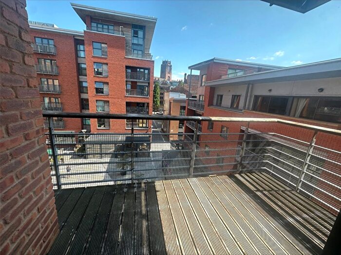 2 Bedroom Flat For Sale In Madison Square, Liverpool, Merseyside, L1