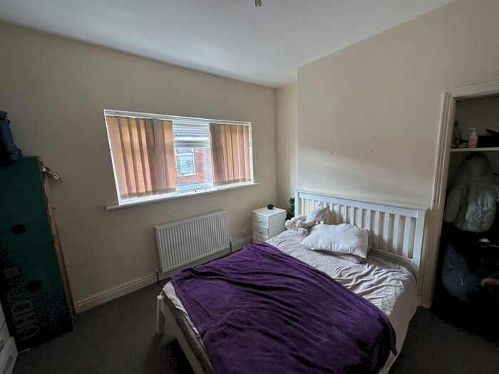 2 Bedroom Terraced House To Rent In Colenso Street, Hull, HU3
