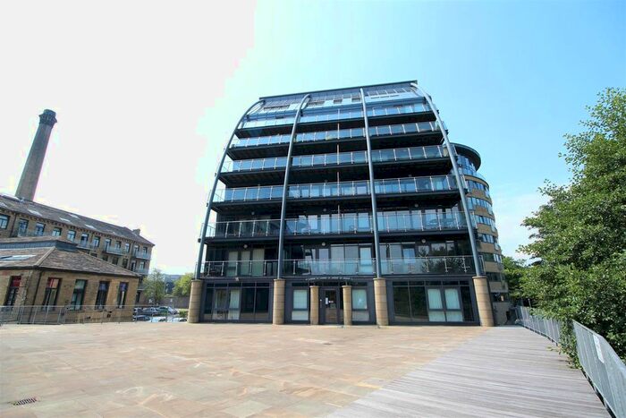 1 Bedroom Flat To Rent In , Salts Mill Road, Shipley, BD17