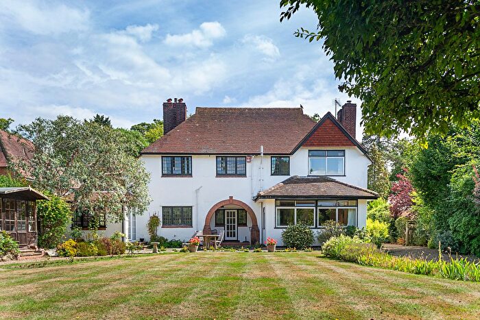 4 Bedroom Detached House For Sale In Oval Way, Gerrards Cross, SL9