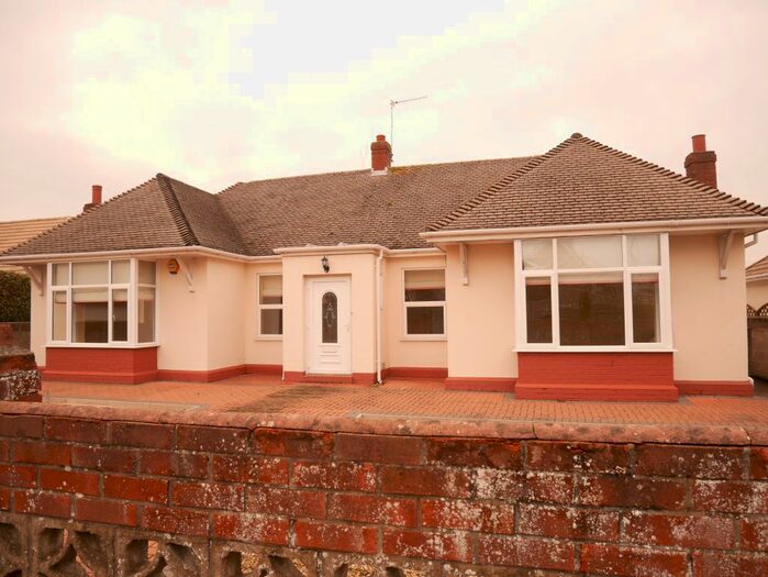 3 Bedroom Bungalow To Rent In Dickenson Road, Weston Super Mare, North Somerset, BS23
