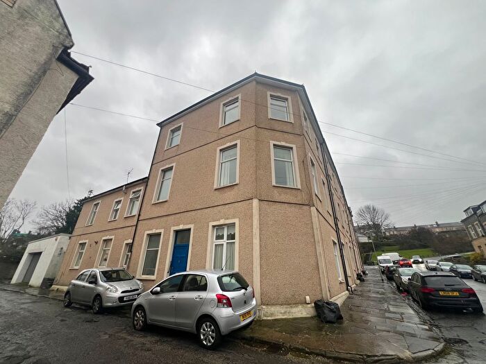 1 Bedroom Flat To Rent In Maughan Terrace, Penarth, CF64