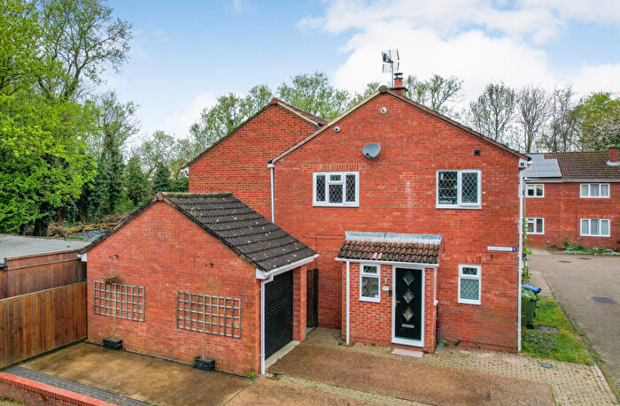 4 Bedroom Semi-Detached House For Sale In Anson Close, Hemel Hempstead, HP3