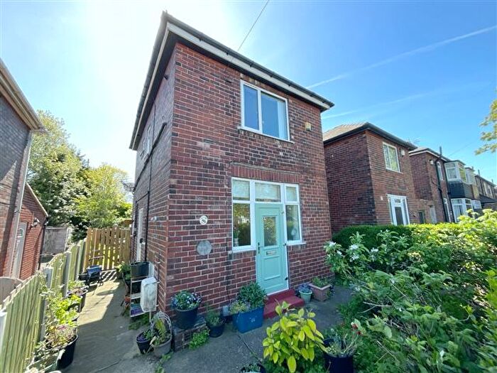 3 Bedroom Semi Detached House For Sale In Larch Hill, Sheffield, S9