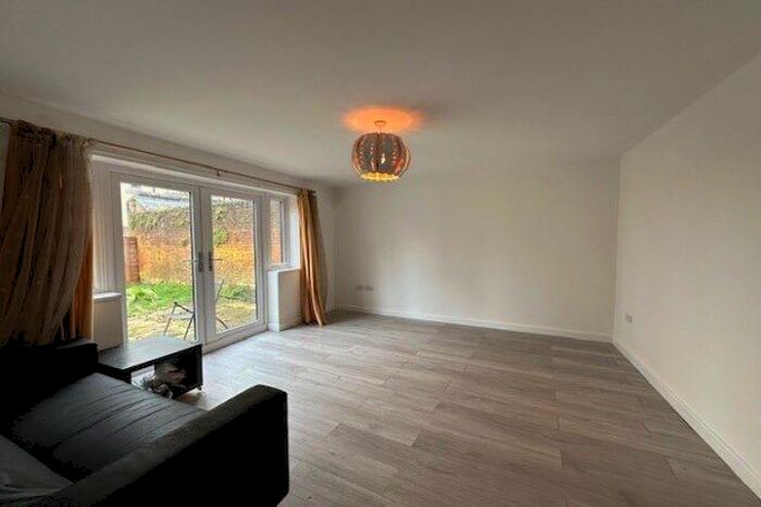 2 Bedroom Bungalow To Rent In Riverside Place, Fordingbridge, SP6