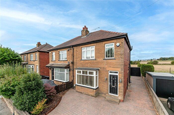 3 Bedroom Semi Detached House For Sale In Leeds Road, Dewsbury, West Yorkshire, WF12
