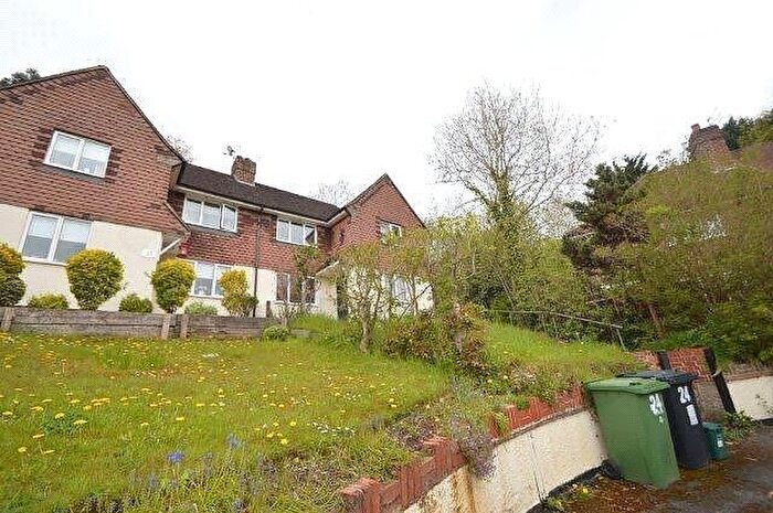 3 Bedroom House For Sale In Vernon Way, Guildford, Surrey, GU2