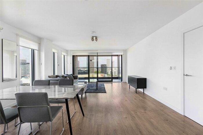 2 Bedroom Apartment To Rent In Great Eastern Road, London, E15
