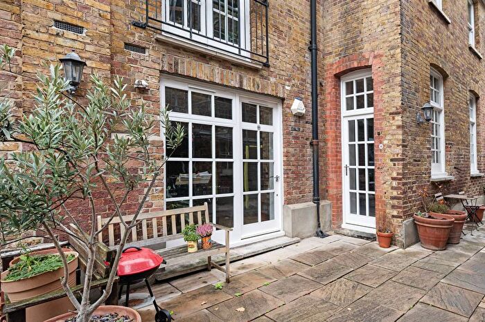 1 Bedroom Flat For Sale In Bath House, Dunbridge Street, Bethnal Green, London, E2