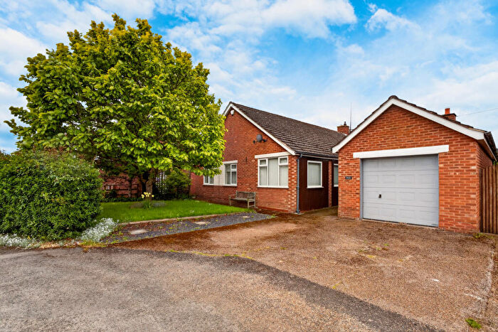 3 Bedroom Detached Bungalow For Sale In Canon Pyon, Hereford, - Bungalow With Bed Annexe, HR4