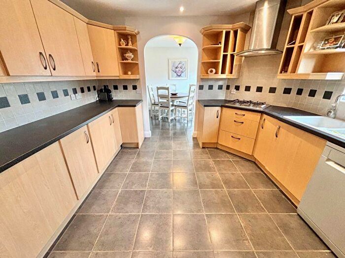 4 Bedroom Detached House For Sale In Victory Avenue, Bradwell, Great Yarmouth, NR31