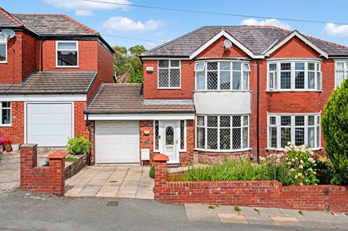 3 Bedroom Semi Detached House For Sale In Southgrove Avenue, Bolton, BL1