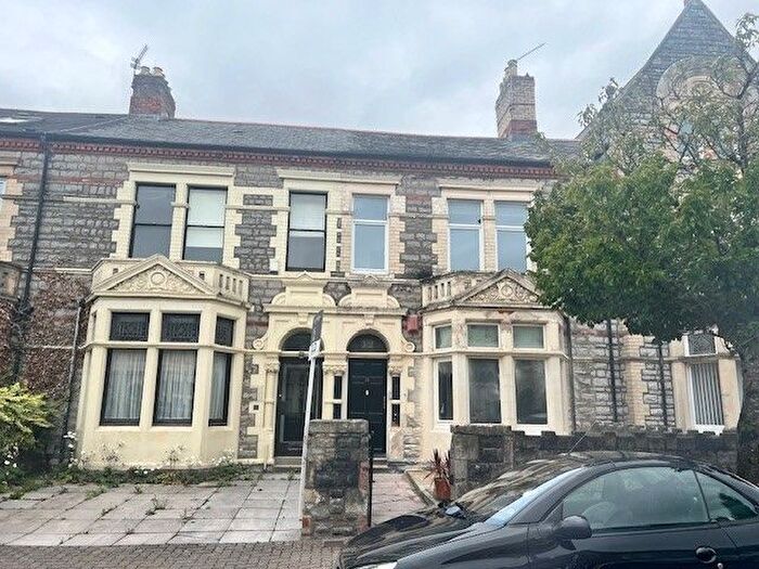 2 Bedroom Flat To Rent In Bradenham Place, Penarth, CF64
